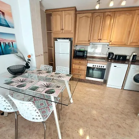 Sunny In ,100 Meters From Locos Apartamento Torrevieja